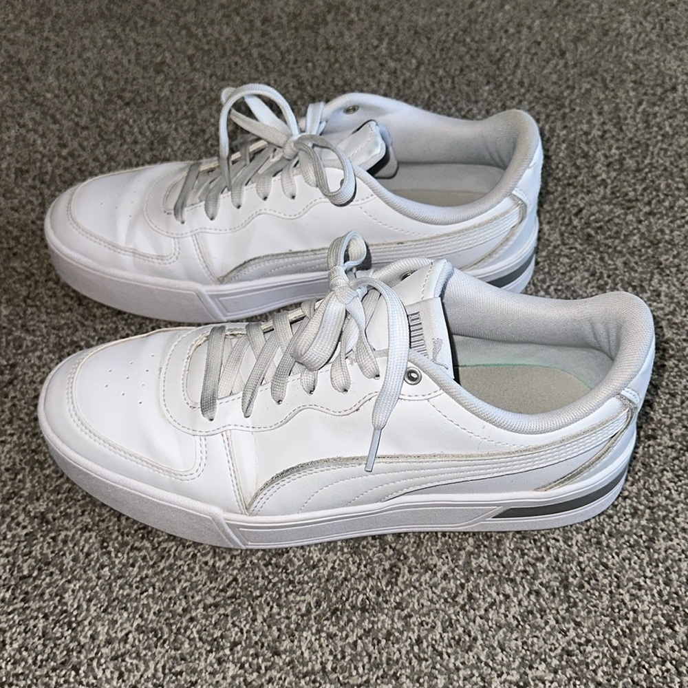 PUMA SOFTFOAM SNEAKERS SIZE 10